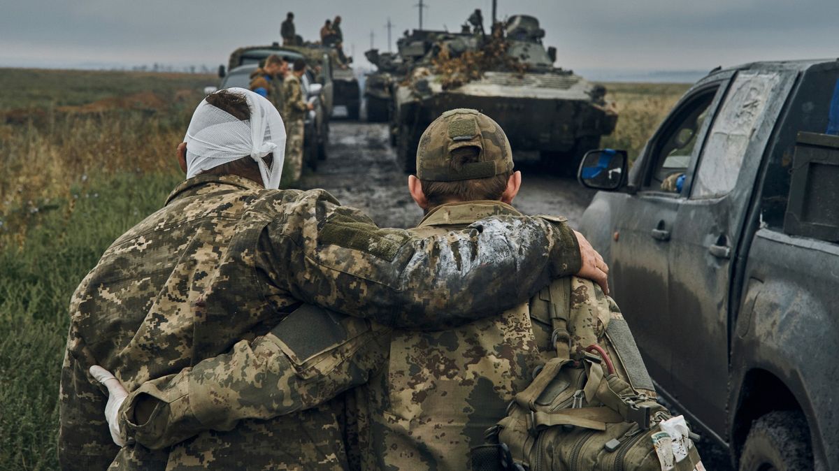 Rusko krvácí a umírá ve velkém. Na bojišti má už méně vojáků než Ukrajina